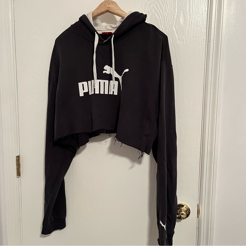 Vintage Puma Navy Crop Sweatshirt